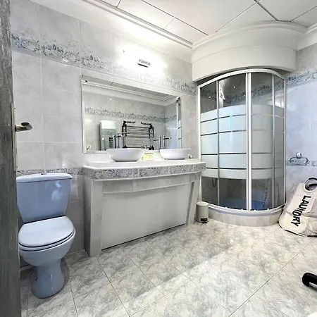 Appartement Agreable Grand 3 Pieces Climatise Avec Vue Menton