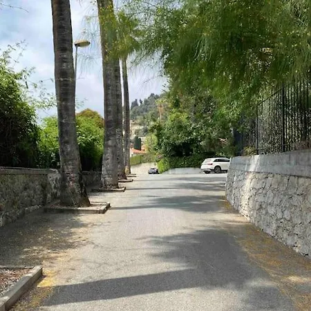 Agreable Grand 3 Pieces Climatise Avec Vue Appartement