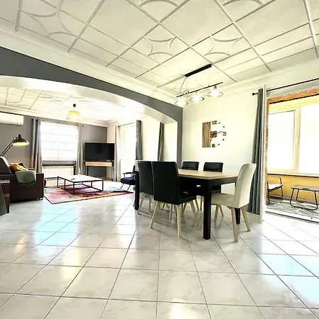 Appartement Agreable Grand 3 Pieces Climatise Avec Vue *