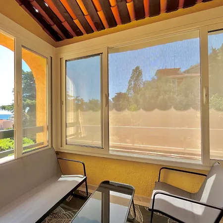 Appartement Agreable Grand 3 Pieces Climatise Avec Vue Menton