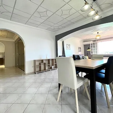 Apartamento Agreable Grand 3 Pieces Climatise Avec Vue Menton